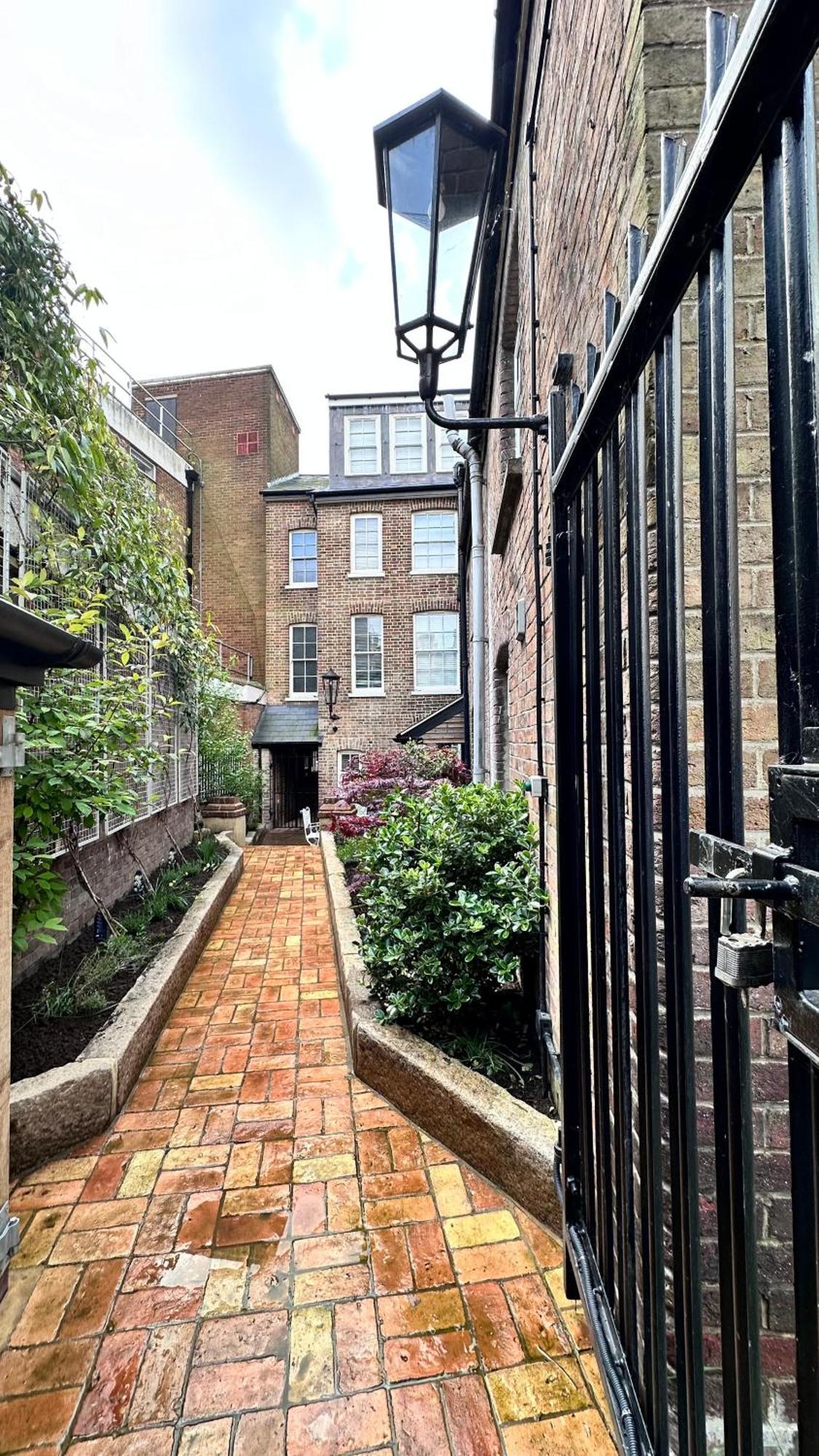 Harper Luxe Serviced Apartments Dunstable Extérieur photo