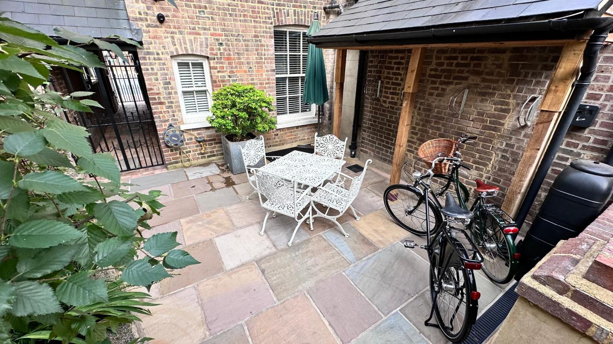 Harper Luxe Serviced Apartments Dunstable Extérieur photo